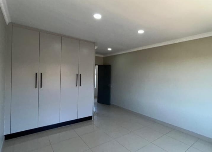5 Bedroom Property for Sale in Minerva Gardens Northern Cape